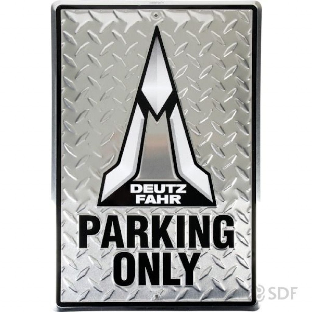 PARKING ONLY-PLATA